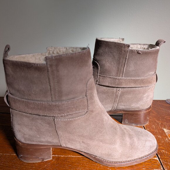 👢 J.Crew Taupe Suede Shearling-Lined Ankle Boots – Women’s Size 7.5 - Picture 6 of 7